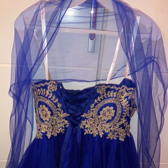 Prom Dress - Picture 2 of 10